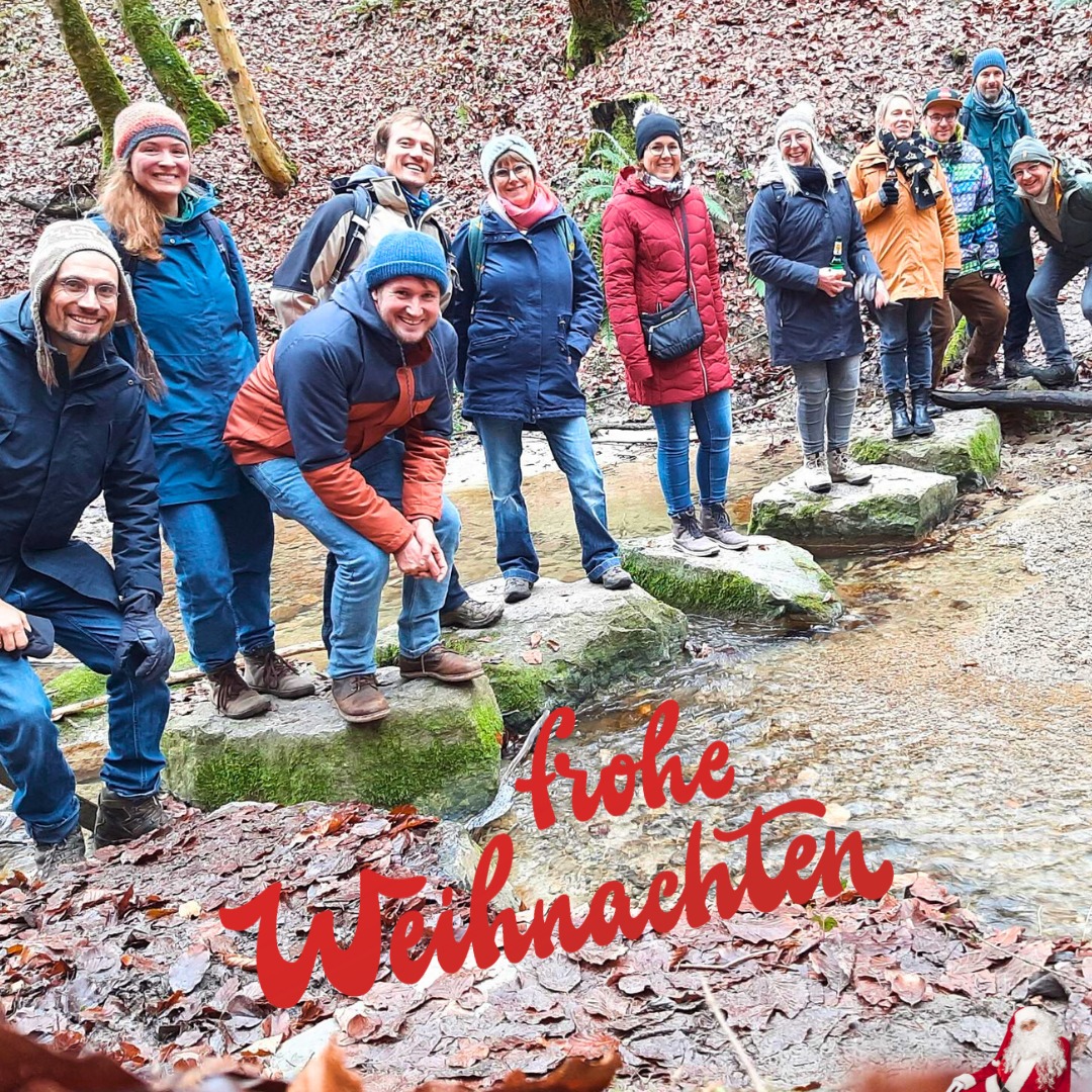 🎄✨ Frohe Weihnachten vom Landschaftserhaltungsverband Ravensburg ✨🎄

Der Landschaftserhaltungsverband Ravensburg wünscht euch allen eine besinnliche und erholsame Weihnachtszeit.
Danke für euer Engagement, eure Unterstützung und das gemeinsame Wirken für unsere vielfältige Kulturlandschaft.

Wir freuen uns schon jetzt auf ein ereignisreiches Jahr 2026 mit euch – voller neuer Projekte, Begegnungen und Ideen.
Auf ein Wiedersehen im neuen Jahr! 🌿

#FroheWeihnachten #LEV #Landschaftserhaltungsverband #Ravensburg #Naturschutz #Biodiversität #GemeinsamFürDieNatur #Danke #AufEinNeues 🎄🌱
